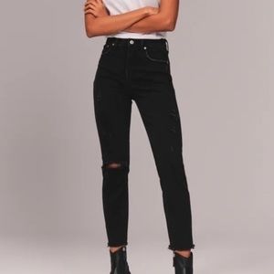 Abercrombie & Fitch The Mom High Rise Black Jeans in size 28